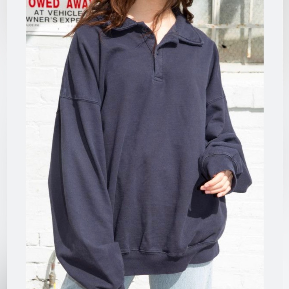 Brandy Melville Archer Sweater / Sweatshirt